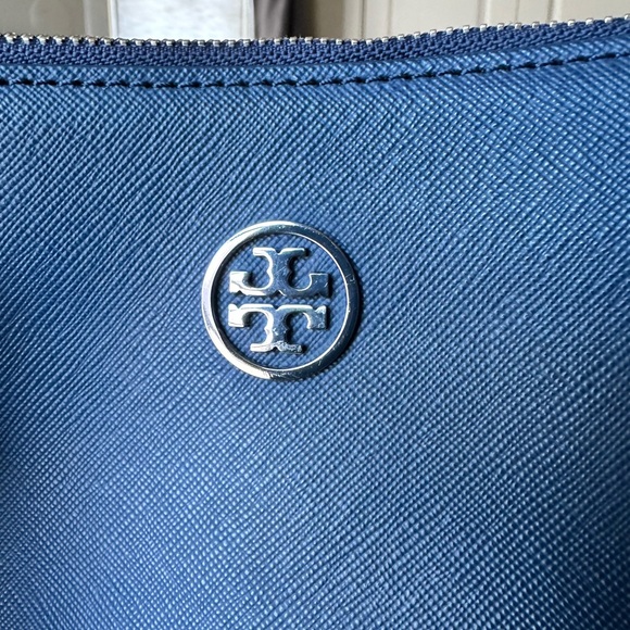 Tory Burch Large Double zip Robinson Satchel, navy blue saffiano leather - Picture 3 of 9